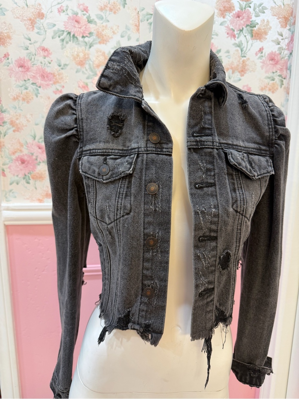 Forever 21 Distressed Black Cropped Denim Jacket with Puff Shoulders